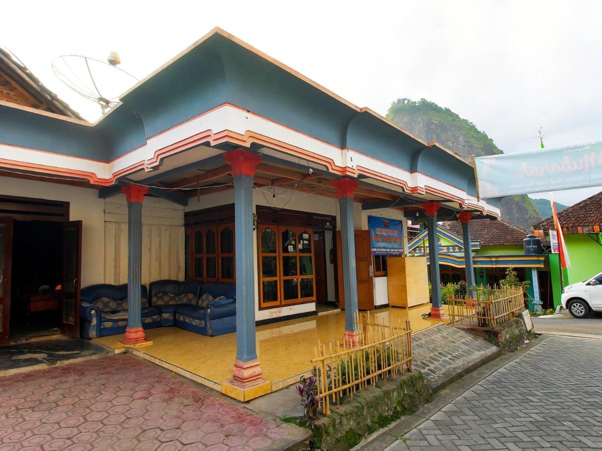 Oyo Homes 91134 Desa Wisata Tebing Lingga Trenggalek Экстерьер фото